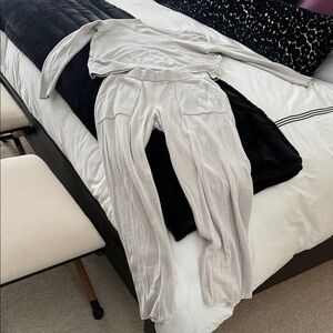 Barefoot Dreams Soft Knit Pajama Set in Cream